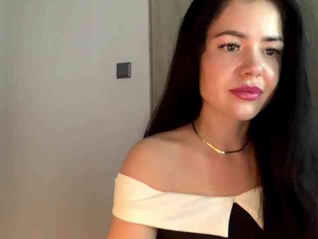 NicoleHotBody webcam