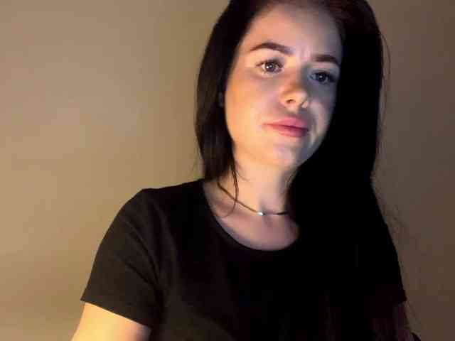 NicoleHotBody webcam