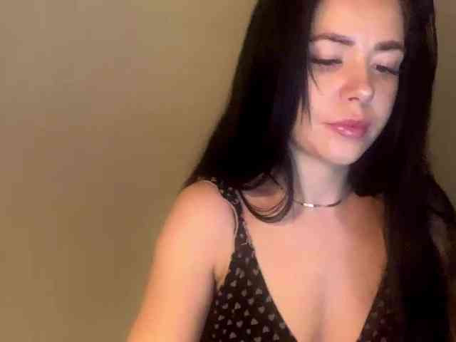 NicoleHotBody webcam