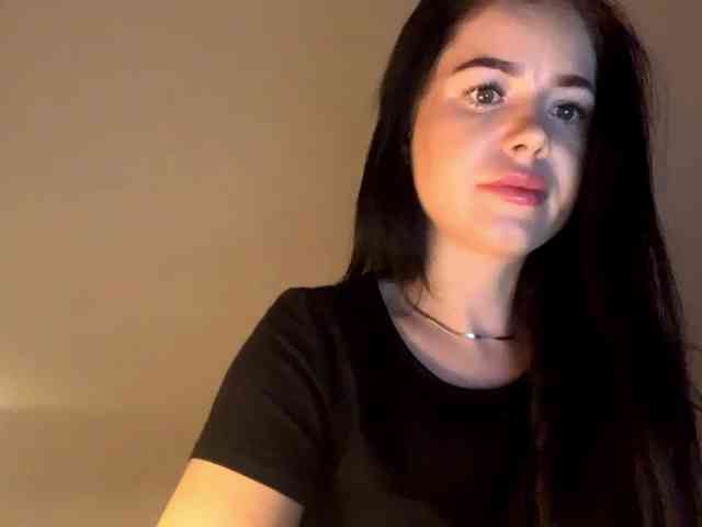 NicoleHotBody webcam