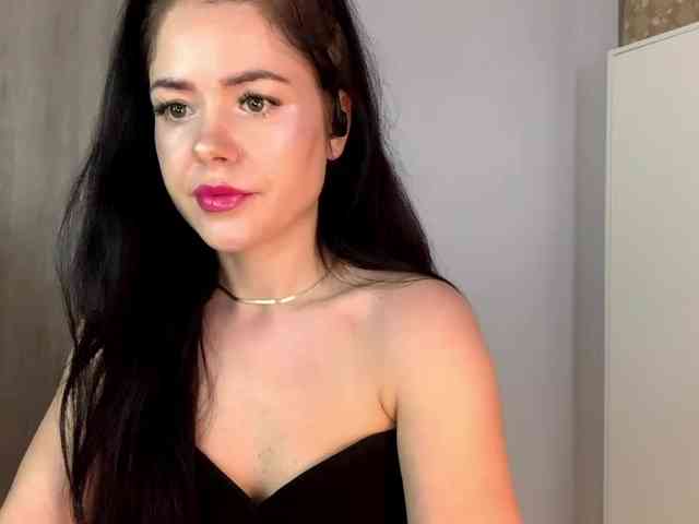 NicoleHotBody webcam