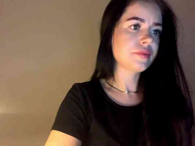 NicoleHotBody webcam