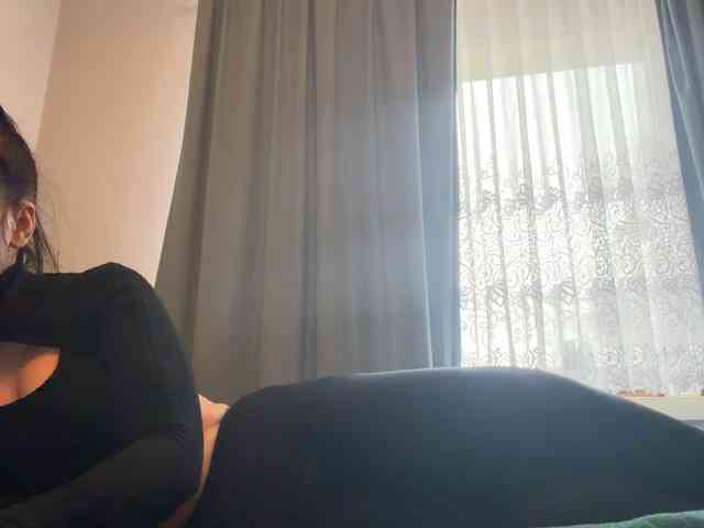 NicoleHotBody webcam