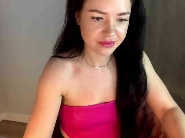 NicoleHotBody webcam