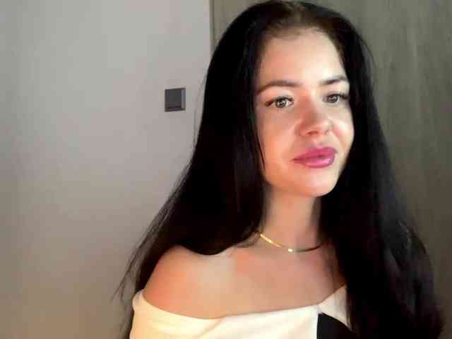 NicoleHotBody webcam