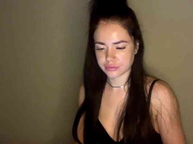 NicoleHotBody webcam