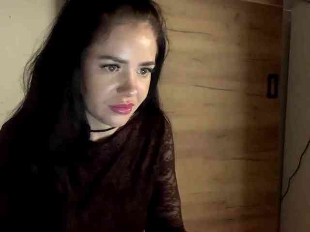 NicoleHotBody webcam