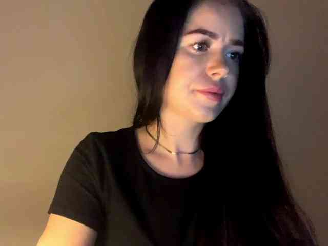 NicoleHotBody webcam