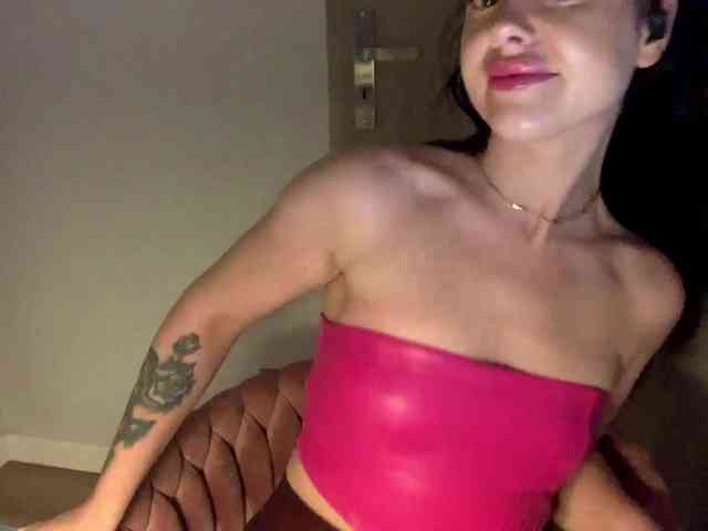 NicoleHotBody NicoleHotBody