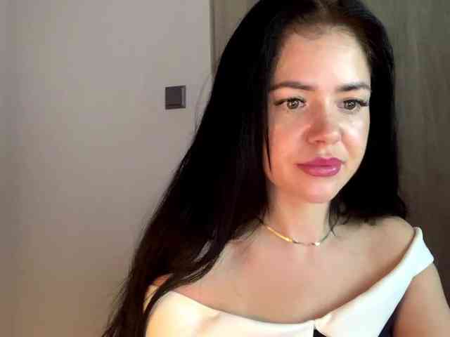 NicoleHotBody webcam