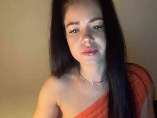 NicoleHotBody webcam