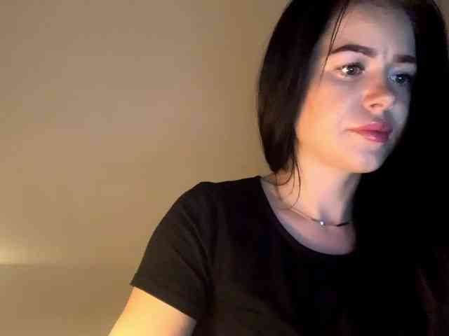 NicoleHotBody webcam