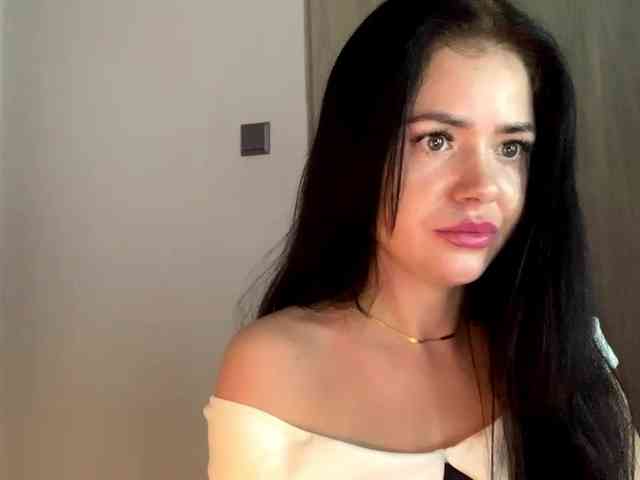 NicoleHotBody webcam