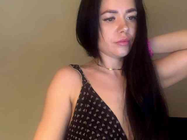 NicoleHotBody webcam