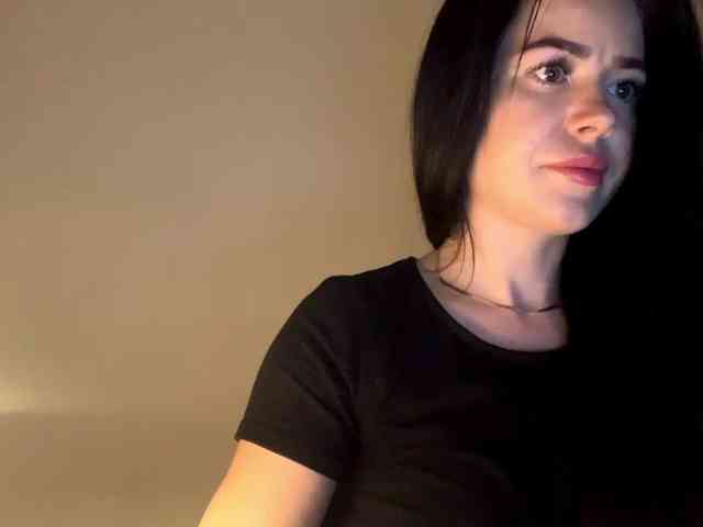 NicoleHotBody webcam