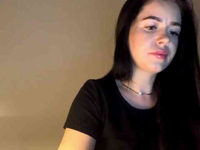 NicoleHotBody webcam