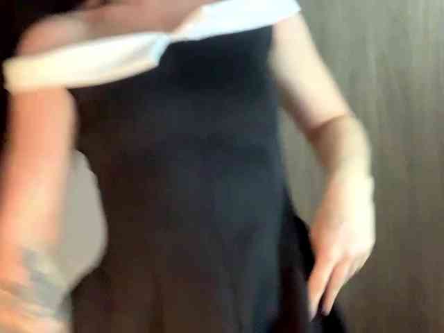 NicoleHotBody webcam