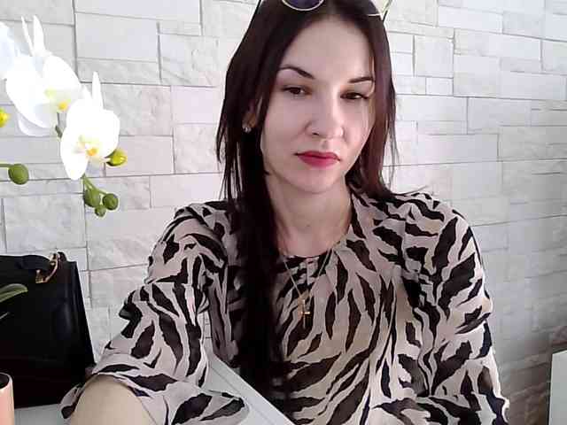 NicoleHotBody webcam