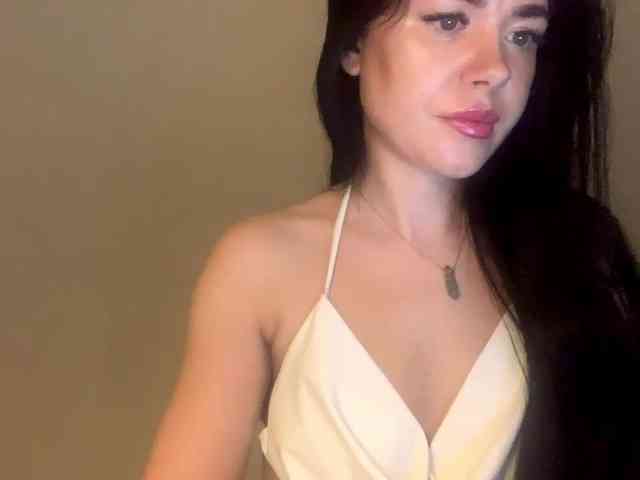 NicoleHotBody webcam