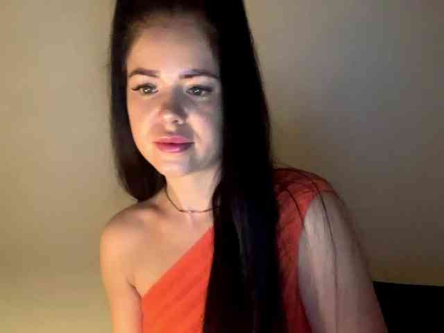 NicoleHotBody webcam