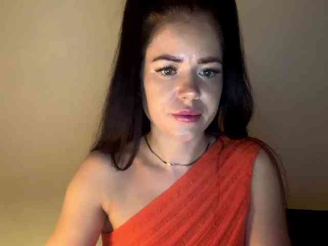 NicoleHotBody webcam