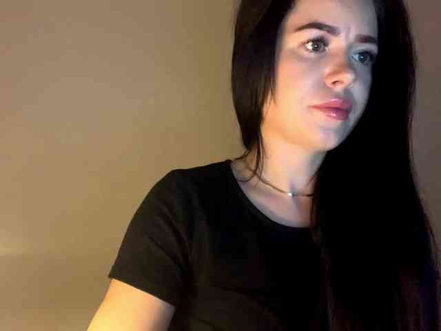 NicoleHotBody webcam