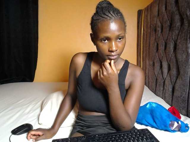 Oliviablue from BongaCams is Freechat