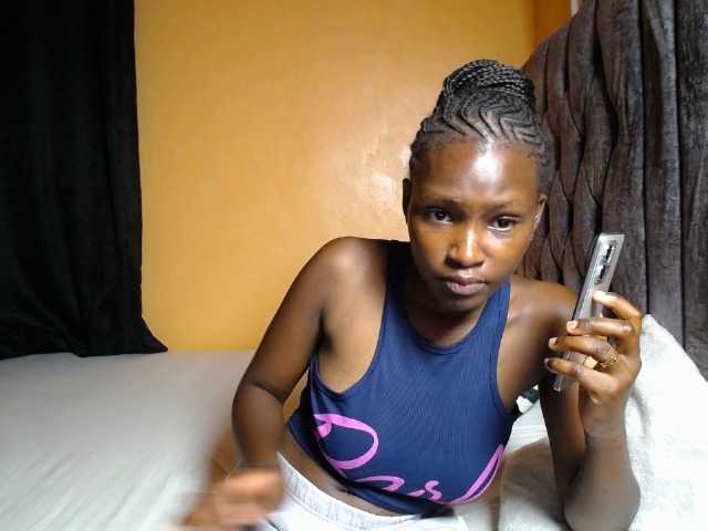 Oliviablue from BongaCams is Freechat