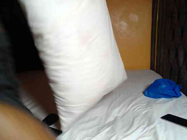 Oliviablue Live Webcam on BongaCams