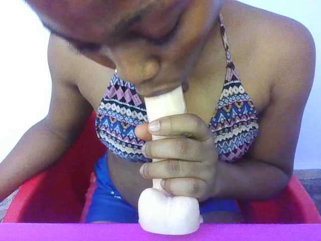 Goldencandi7 — Freechat on BongaCams