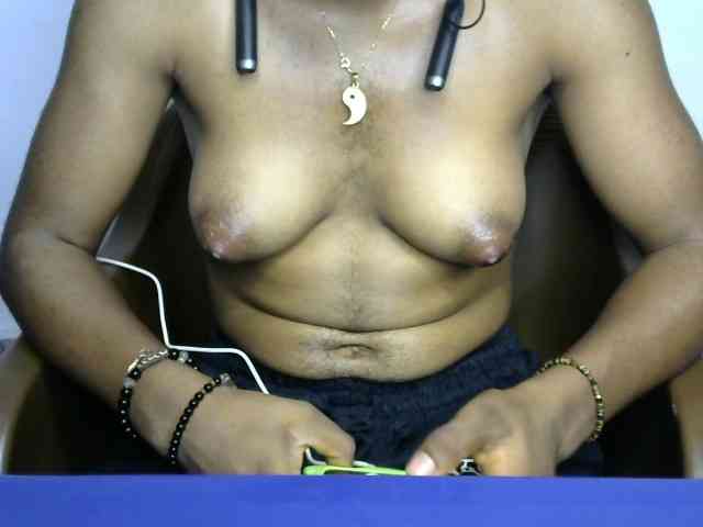 Goldencandi7 Live Webcam on BongaCams