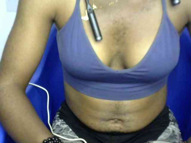 Goldencandi7 Live Webcam on BongaCams