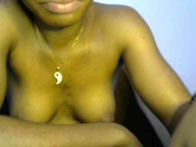 Goldencandi7 webcam