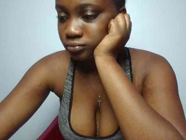 BahdgurlShelly7 Live Webcam on BongaCams