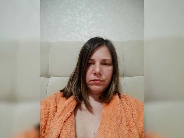 MadamEve's BongaCams show and profile