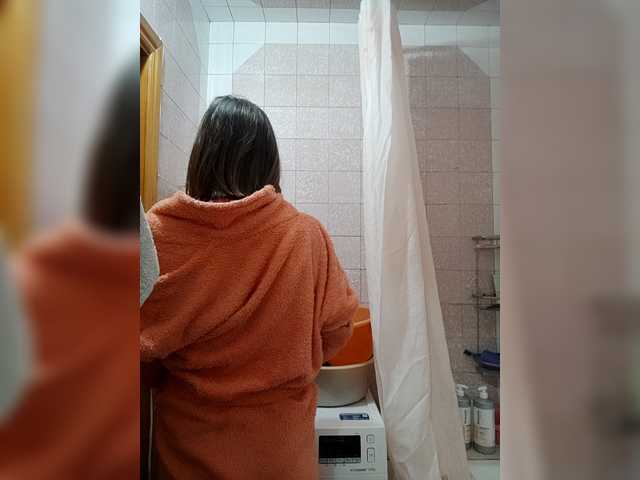 MadamEve's BongaCams show and profile