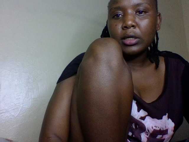 Roshan25 Live Cam on BongaCams