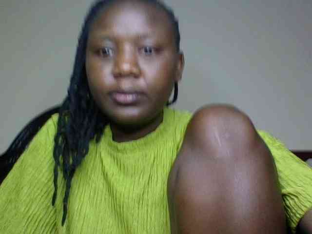 Roshan25 Live Webcam on BongaCams