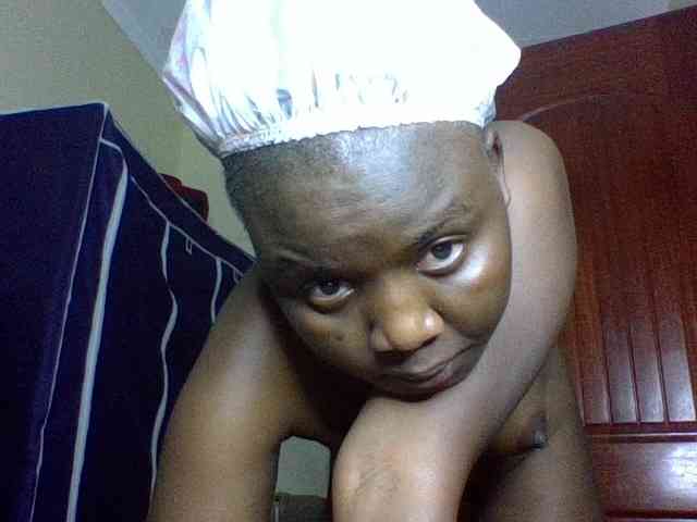 Roshan25 Live Webcam on BongaCams