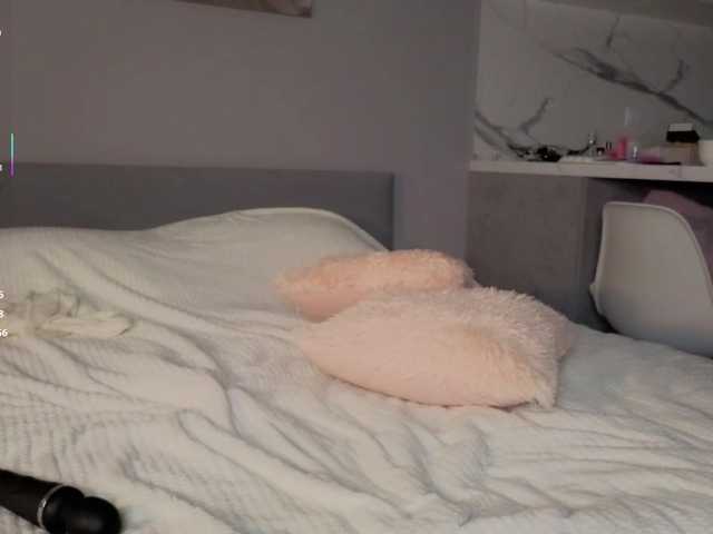 KallieTanney's BongaCams show and profile