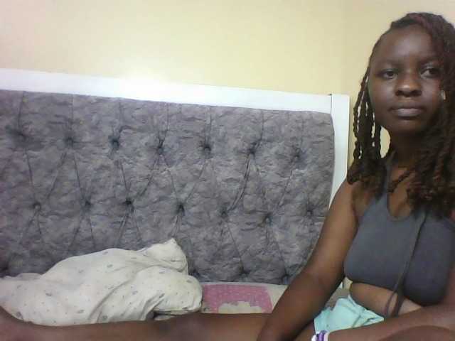 Vivid-girls live room