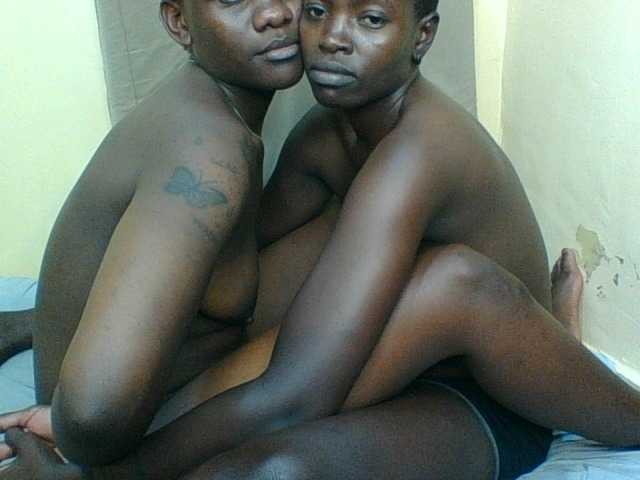 Couple-gold live room