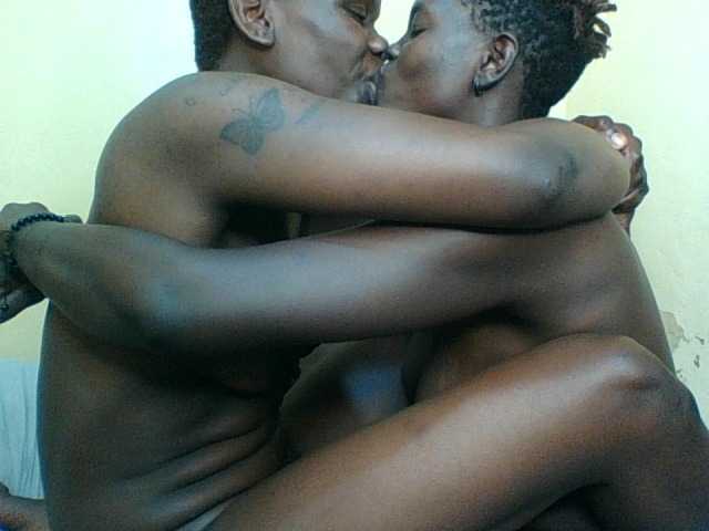 Couple-gold's Thumb Image