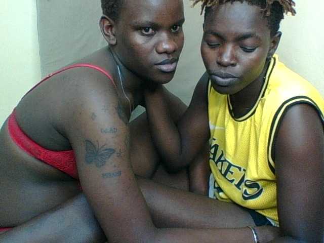 Couple-gold live room