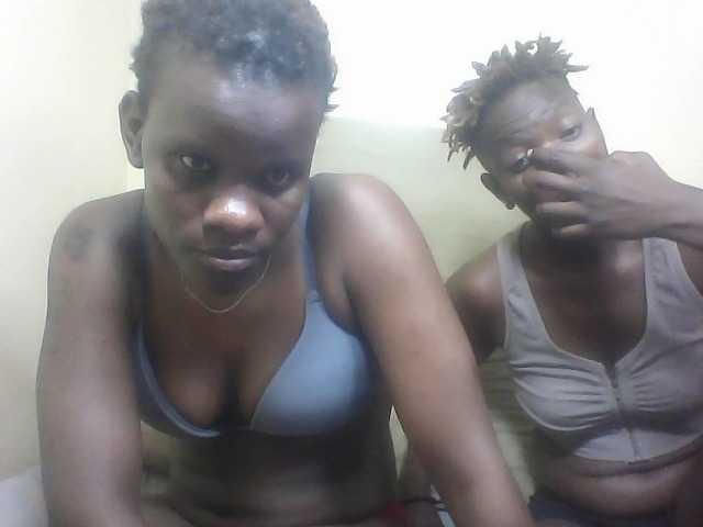 Couple-gold webcam stream