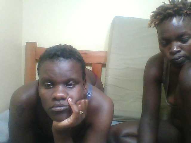 Couple-gold webcam stream