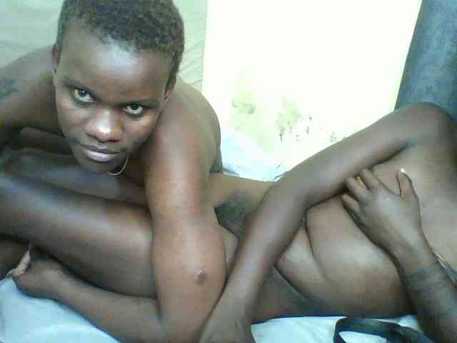 Couple-gold Live Webcam on BongaCams