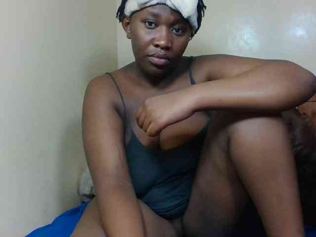 Hots-love-story Live Webcam on BongaCams