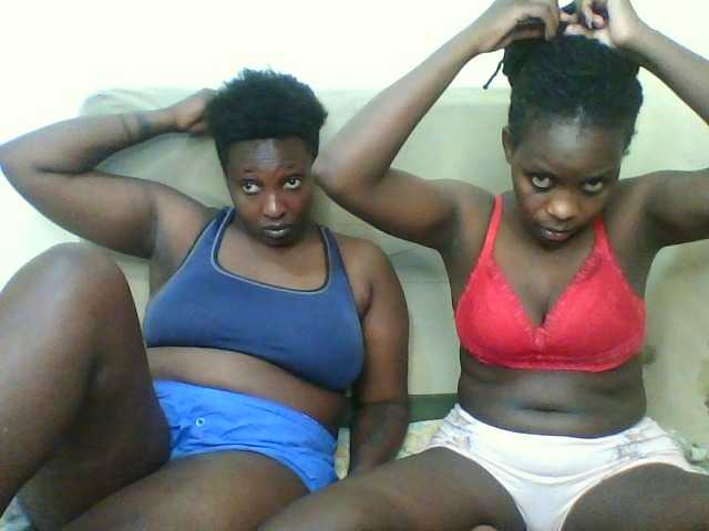 le modèle Nastay-ebony est en webcam porno dans un show sur le site bongacams, il possède les tags suivants: Ebony,Brunette,Trimmed