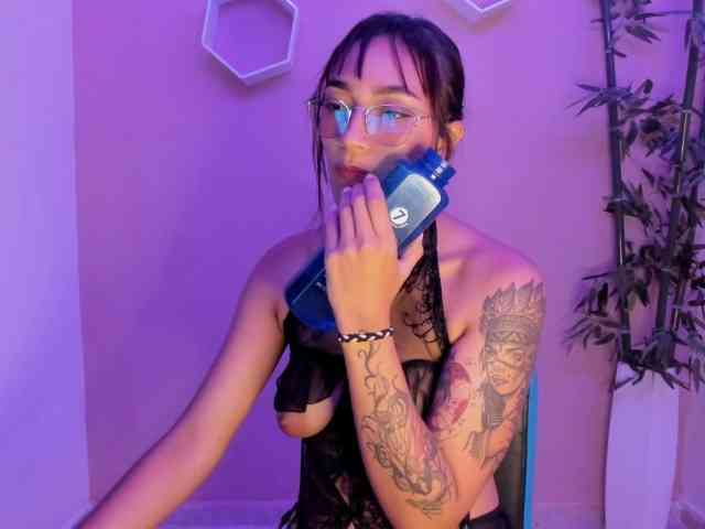 PARKERCINTHIA webcam